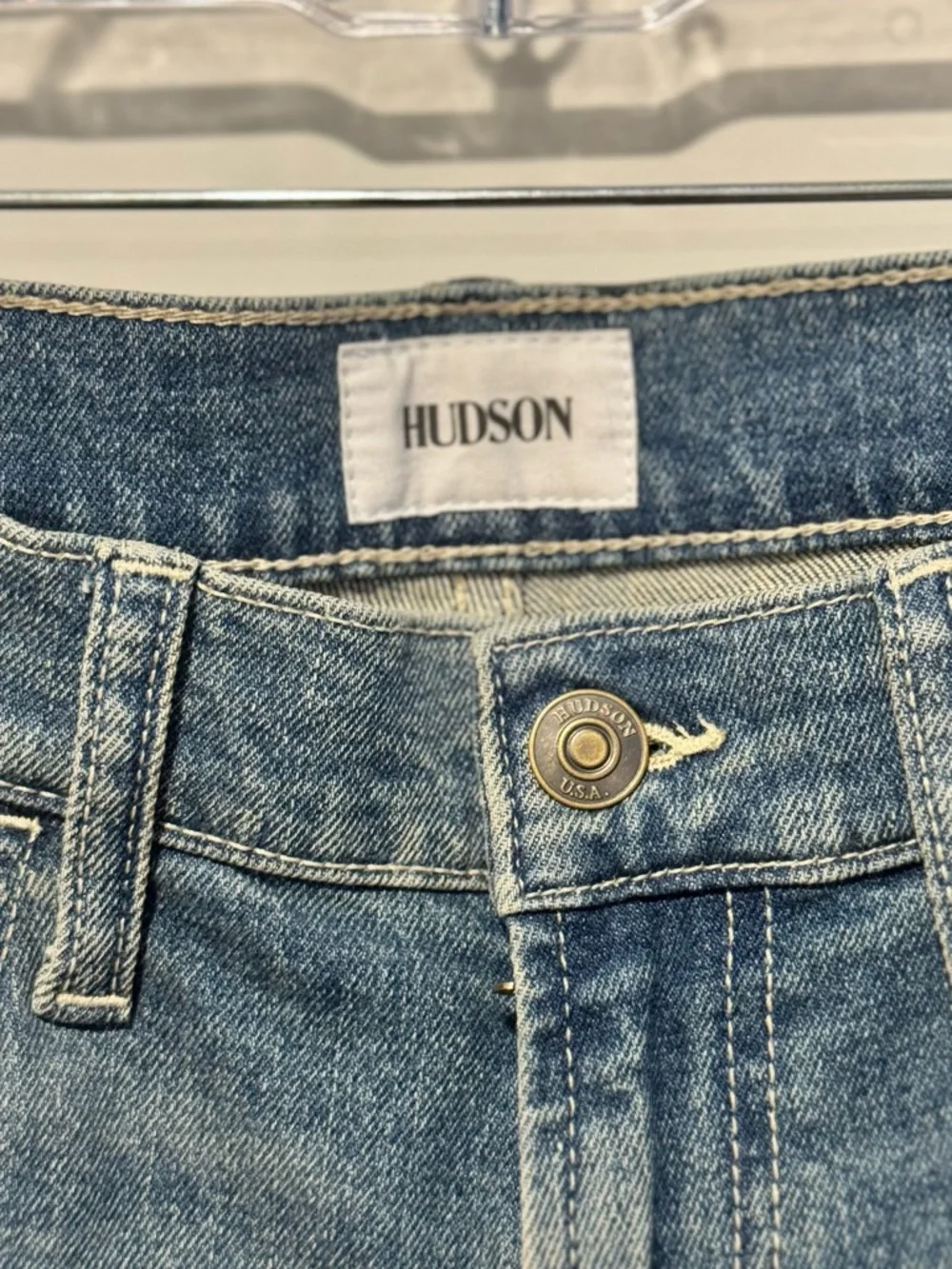 Hudson‎ Jeans Light Blue Denim Mid-Rise Jeans - Picture 4 of 6